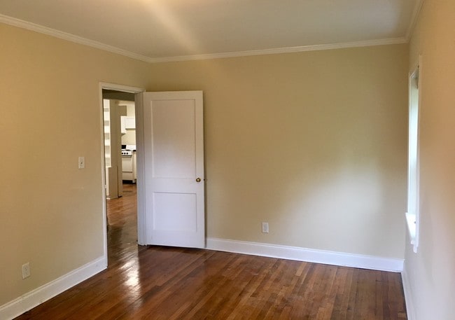 Bed - 501 Milledge Rd Unit 1C