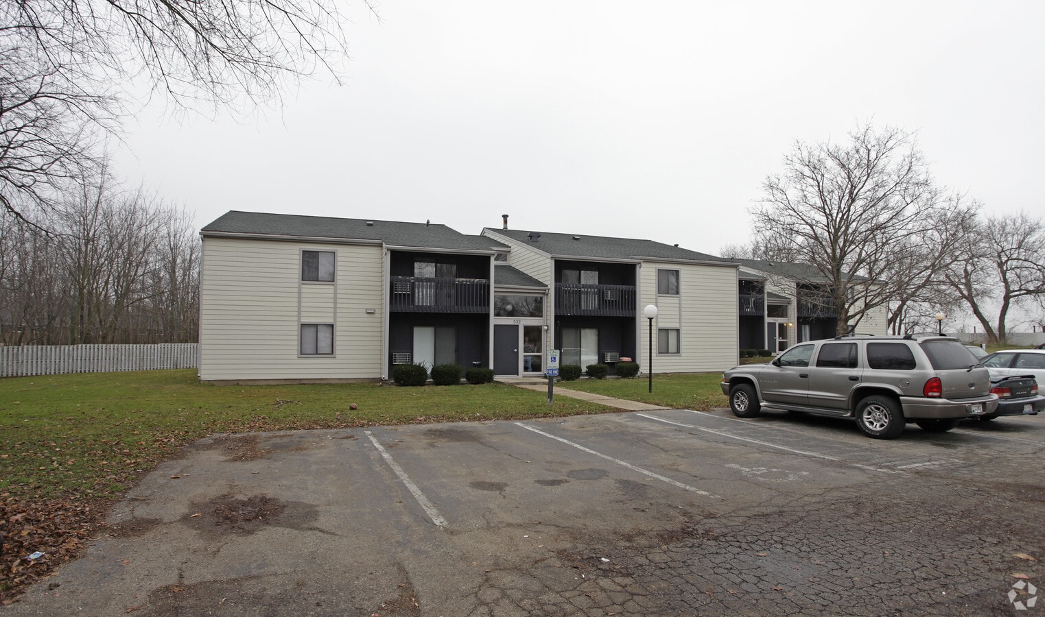 Sugar Creek Apartments - Sugar Creek Apartments