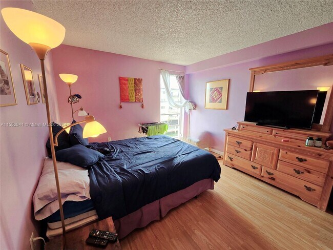 Photo - 3716 NE 168th St Unit 405