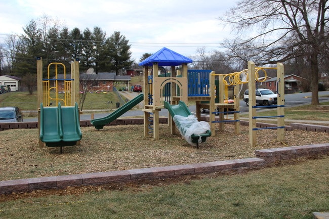 Photo - Meadowview Apartments