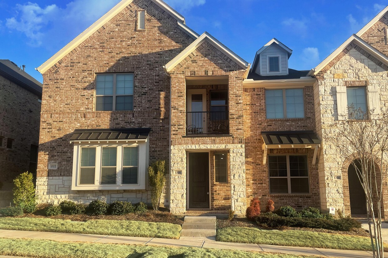 Photo - 1318 Casselberry Dr (Flower Mound, TX)