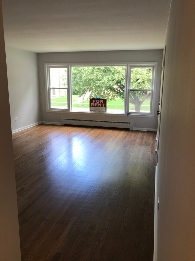 Photo - 8022 Oriole Ave Unidad 1 floor