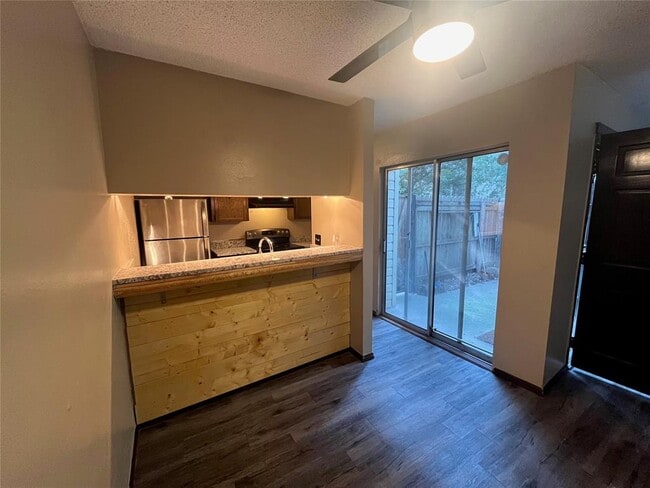 Photo - 822 Cardinal Creek Blvd