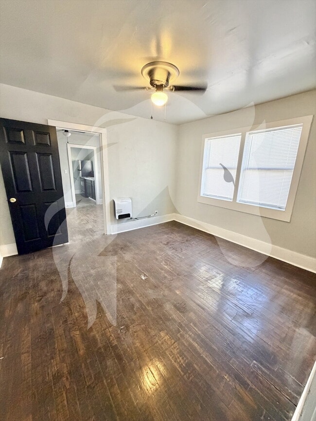 Photo - 334 S Pine St