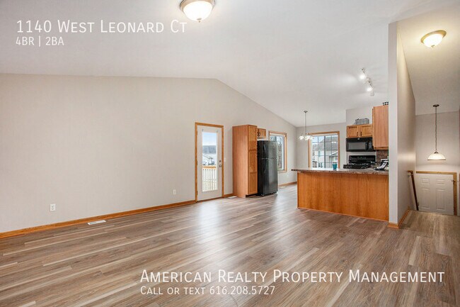 Photo - 1140 W Leonard Ct