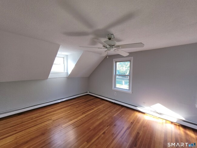 232 Greenwood Ave