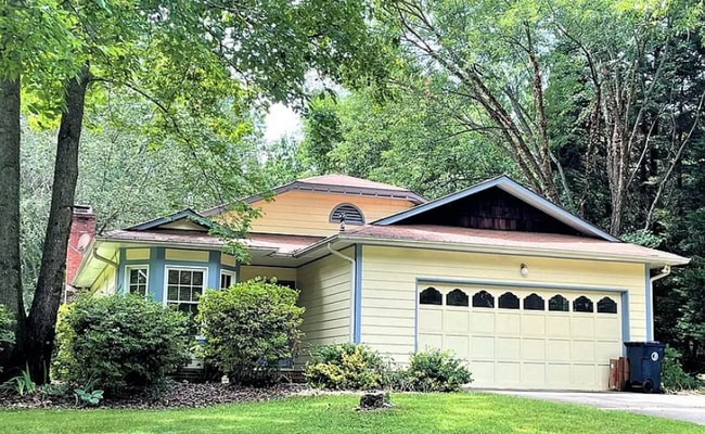 Photo - 21225 Pine Ridge Dr House