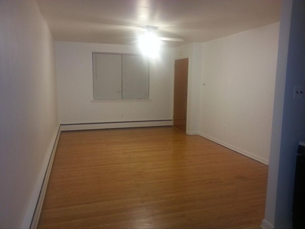 Photo - 206 Furley St Apartment