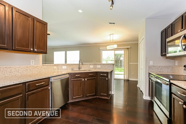 Photo - 876 Bonaparte Landing Ct