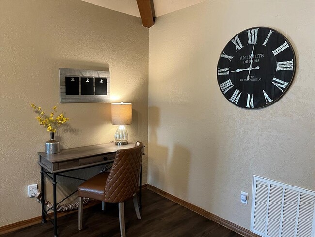 Photo - 512 Cypress Dr