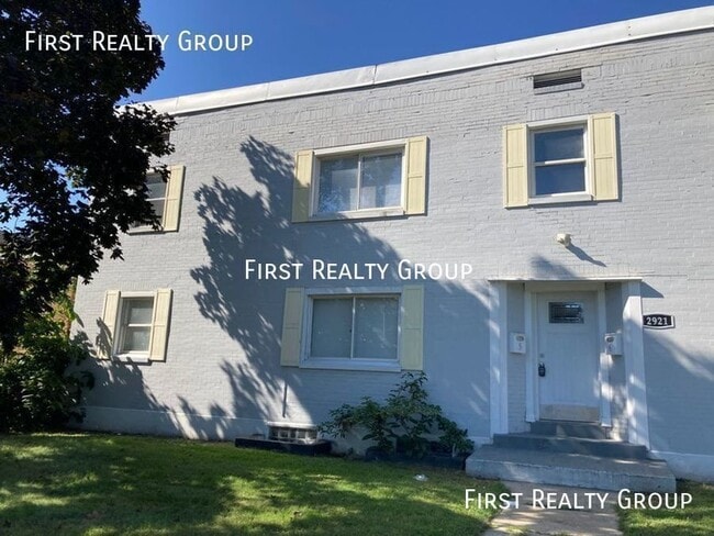 Photo - 2921 N Main St Unit Apt. 6