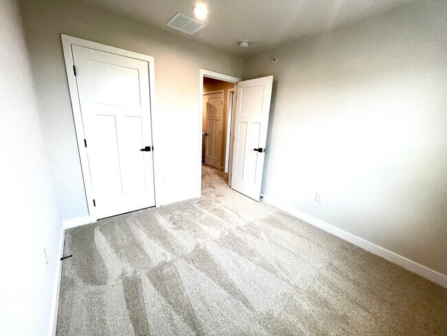 Photo - 32 Indian Field Ln