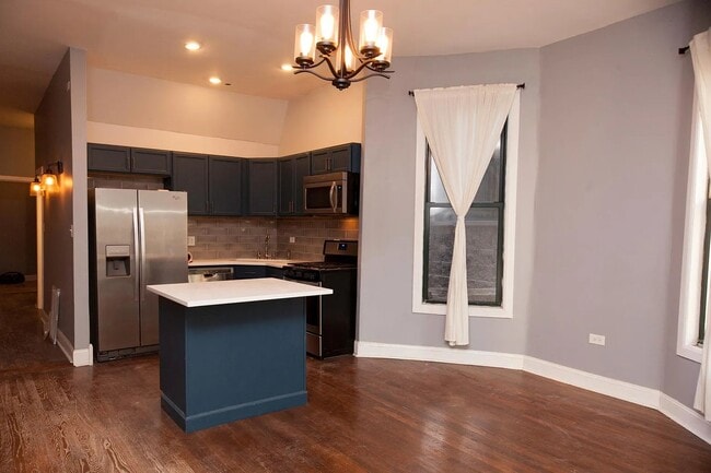 Photo - 1341 N Artesian Ave Unit 1