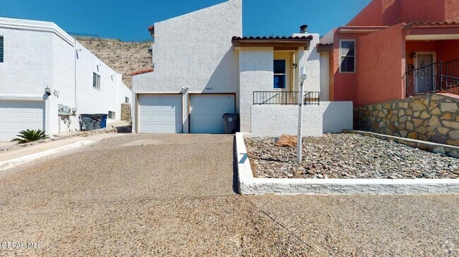 Building Photo - 4842 Excalibur Dr Rental