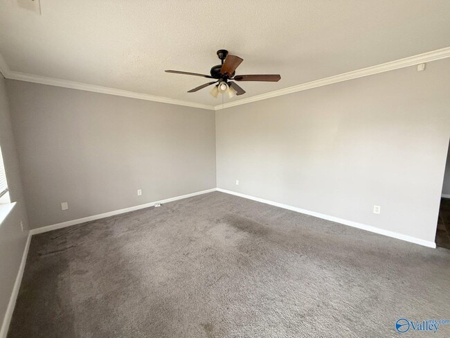 Photo - 640 Dawson Terrace NW