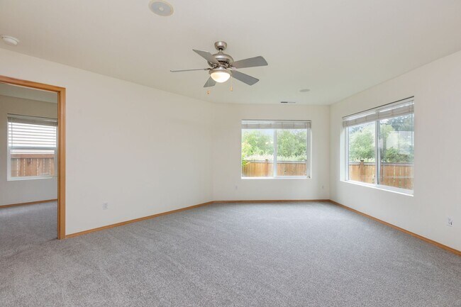 Photo - 4Bd Spacious Bothell Home