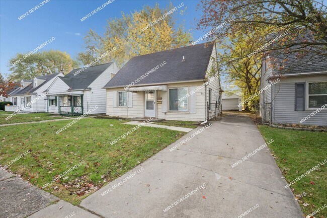 Photo - 17678 Lincoln Ave