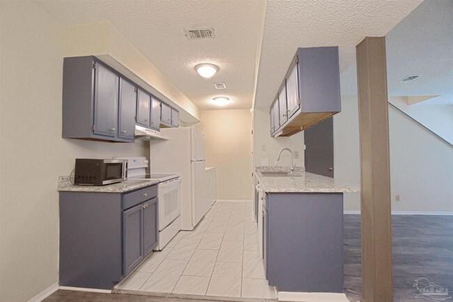 Photo - 3323 Kingswood Ct