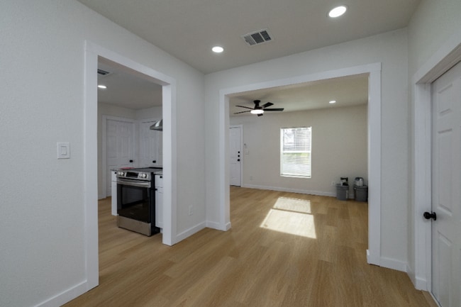 Photo - 3501 Canyon Ridge Ave