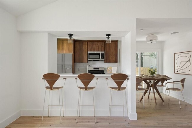 Photo - 1800 Nicole Cir Unit B