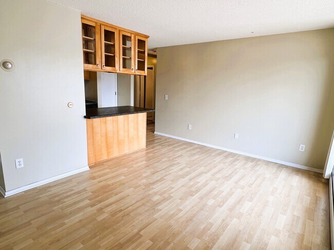 Photo - 4110 Rahn Rd Unit Eagan Gardens