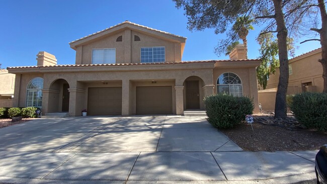 STUNNING 2 BEDROOM TOWN HOME IN HENDERSON! - STUNNING 2 BEDROOM TOWN HOME IN HENDERSON!