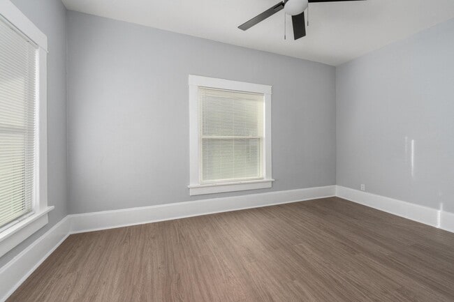 Photo - 221 N Elizabeth St Unit 1