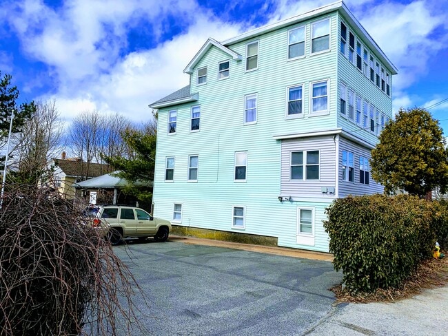 699 Nantasket Ave Unit 3