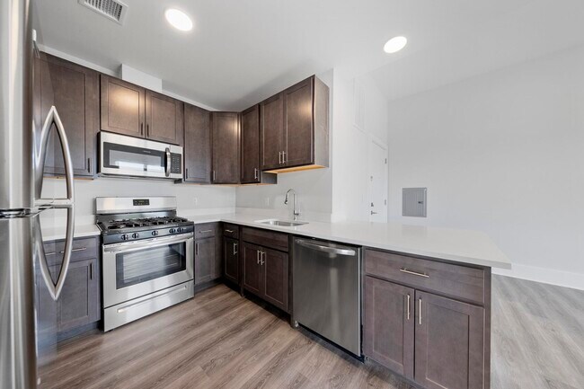 Photo - 660 Grand St Unit 309