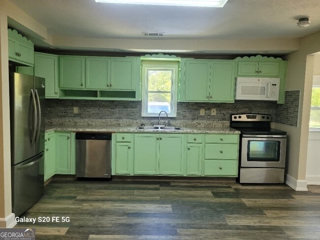 Photo - 959 Whitfield Rd