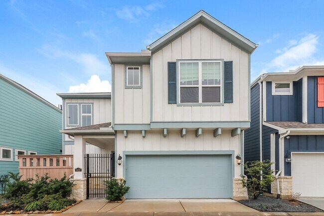 Building Photo - 2410 Yacht Hbr Dr