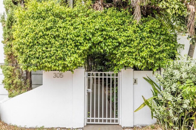 305 Jefferson Ave Unit 2