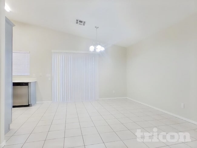 Photo - 2022 E Winston Dr