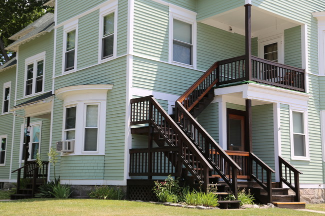 1ST AND SECOND FLOOR DECKS - 16 Charlotte St