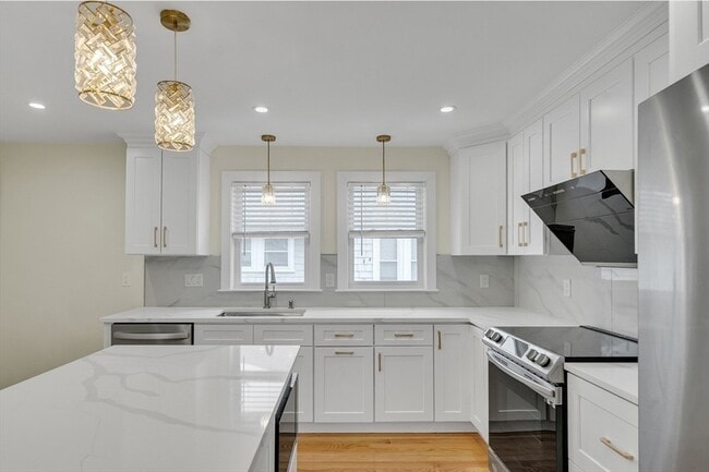 Photo - 52 Holyoke St Unit 2