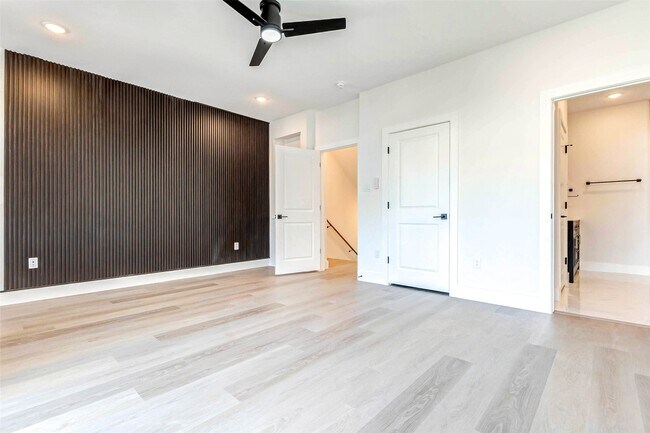 Photo - 5638 Dolores St