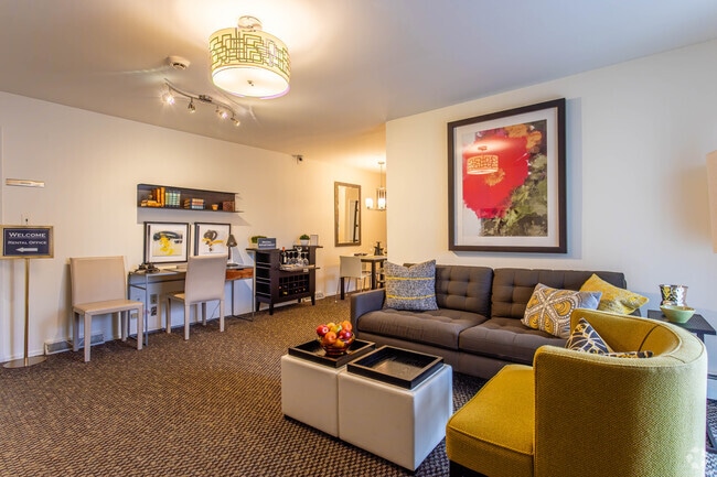 1BR, 1BA - 800SF - Living Area