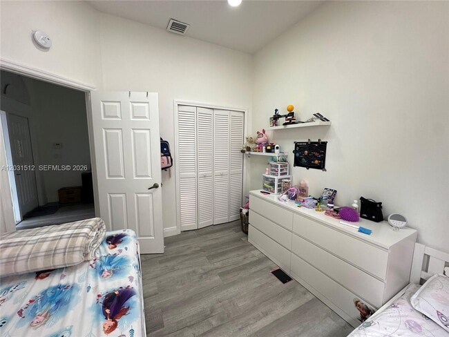 Photo - 22040 Altona Dr