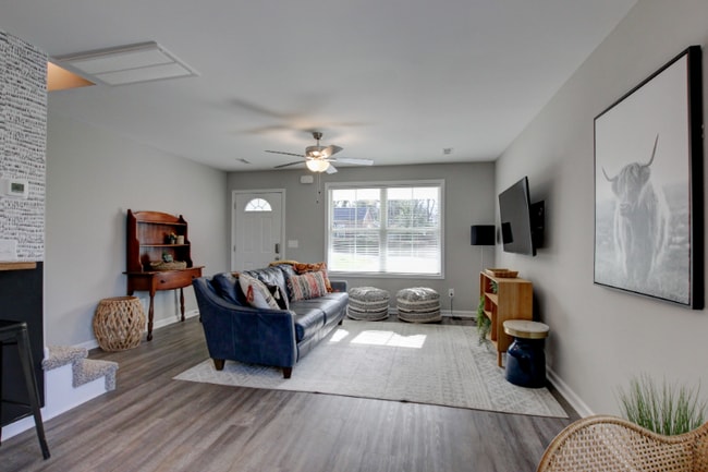 Photo - 1253 Dodd St