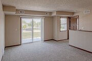 2BR, 2BA Corner Split - 1150 SF