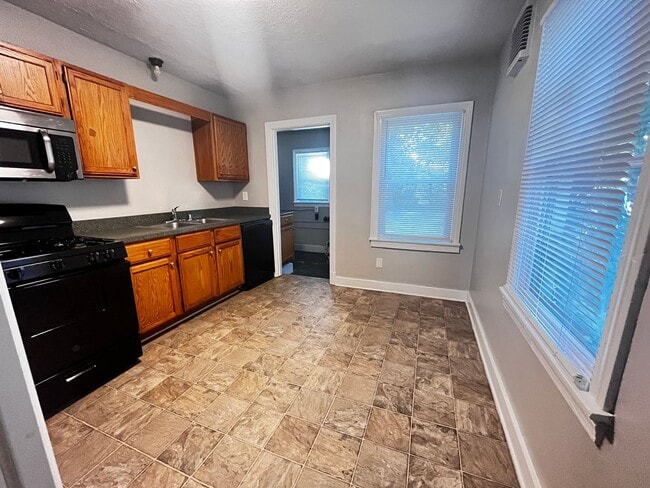 Photo - A Nice 2 Bedroom Home Near Church Hills Downs