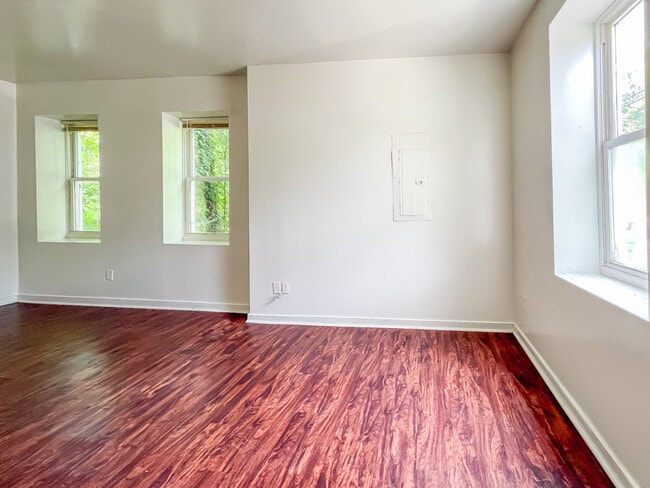 Photo - 922 Wilcox St