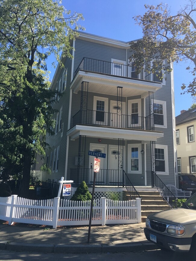 Building Photo - 17 Vermont Ave Unit 1
