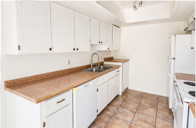 Photo - Green and Lush community, centrally located