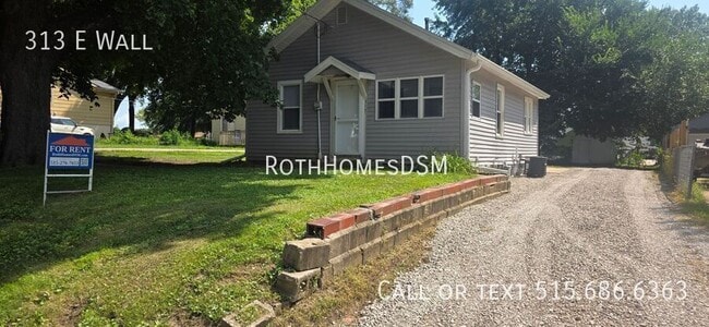 Building Photo - 313 E Wall-