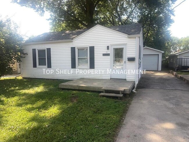 Building Photo - 2709 Lyon St Rental
