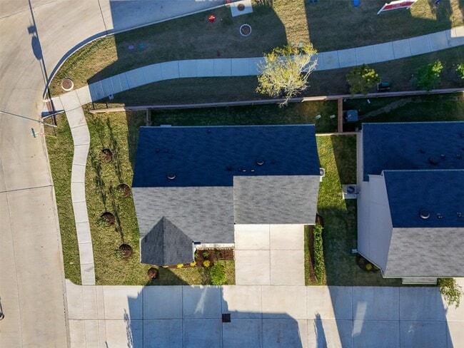 Photo - 30503 Bladnoch Ln