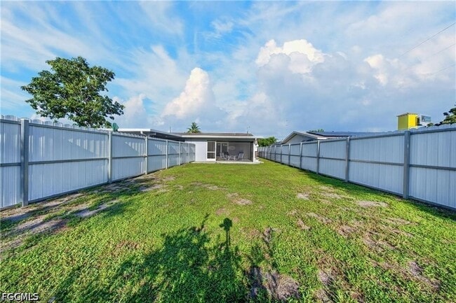 Photo - 2505 SE 16th Pl