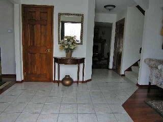 Photo - 1915 Hartford Ln