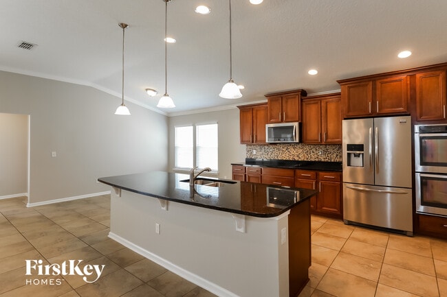 Photo - 1881 High Prairie Ln